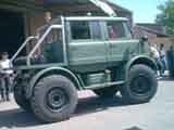 Unimog Flugzeugschlepper BJ 1975. Größe: 61,2 kB
