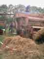 Deutz und Dreschmaschine bei der Arbeit Gre: 72,9 kB