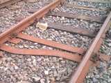 Holz und Metall. Gre: 99,4 kB